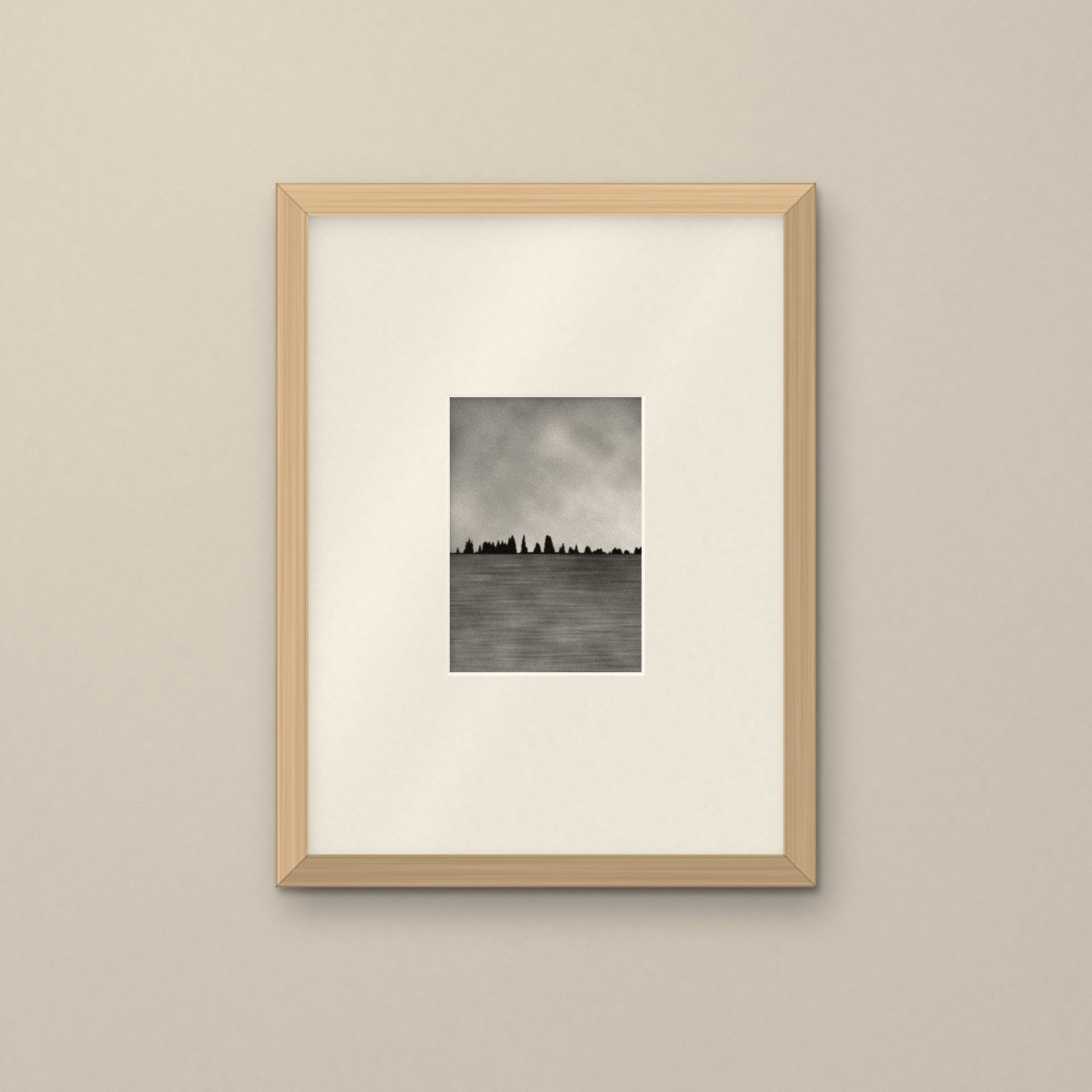 Oak 30 × 40cm frame with an ivory mat and a 7 × 5" photo