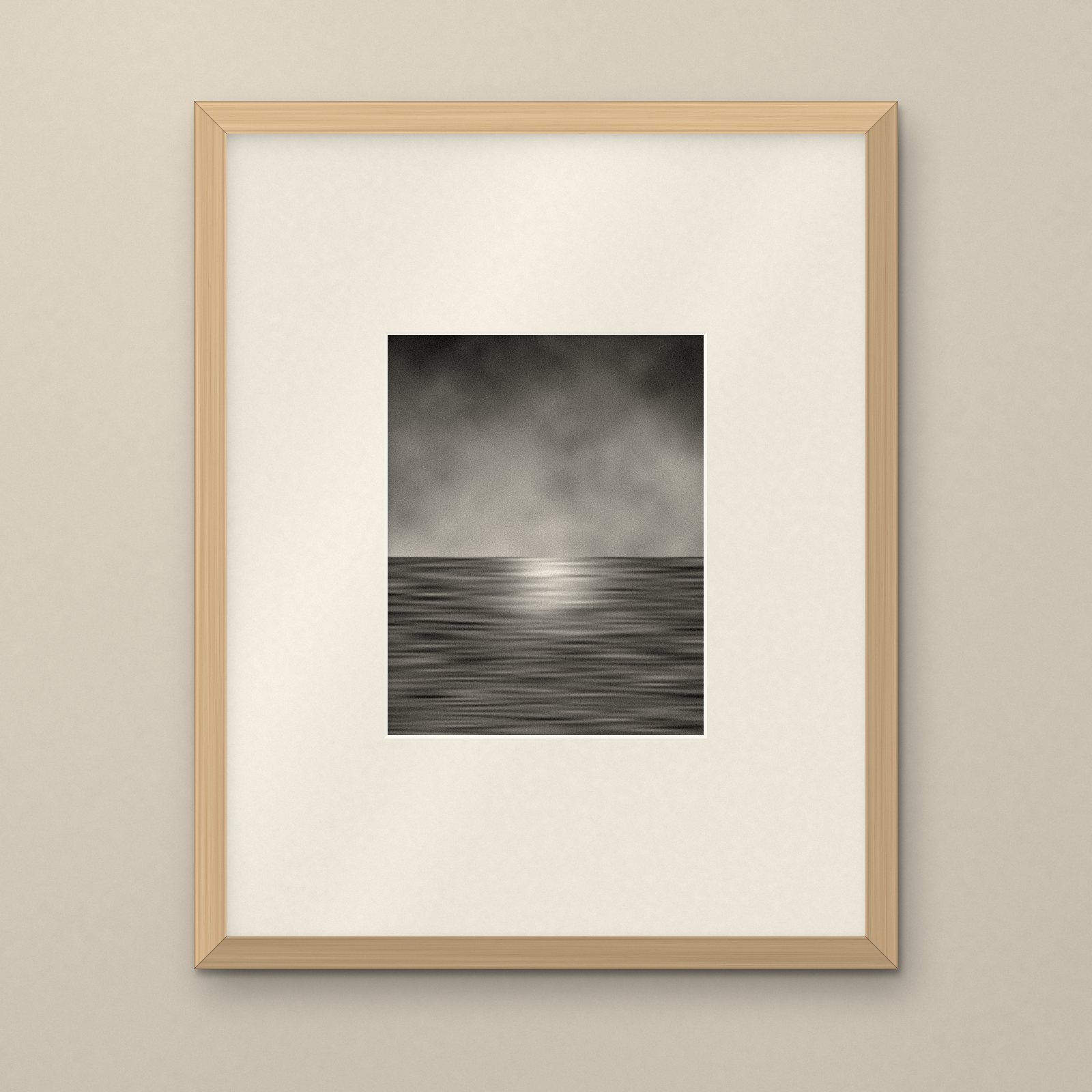 Oak 40 × 50cm frame with an ivory mat and a 10 × 8" photo